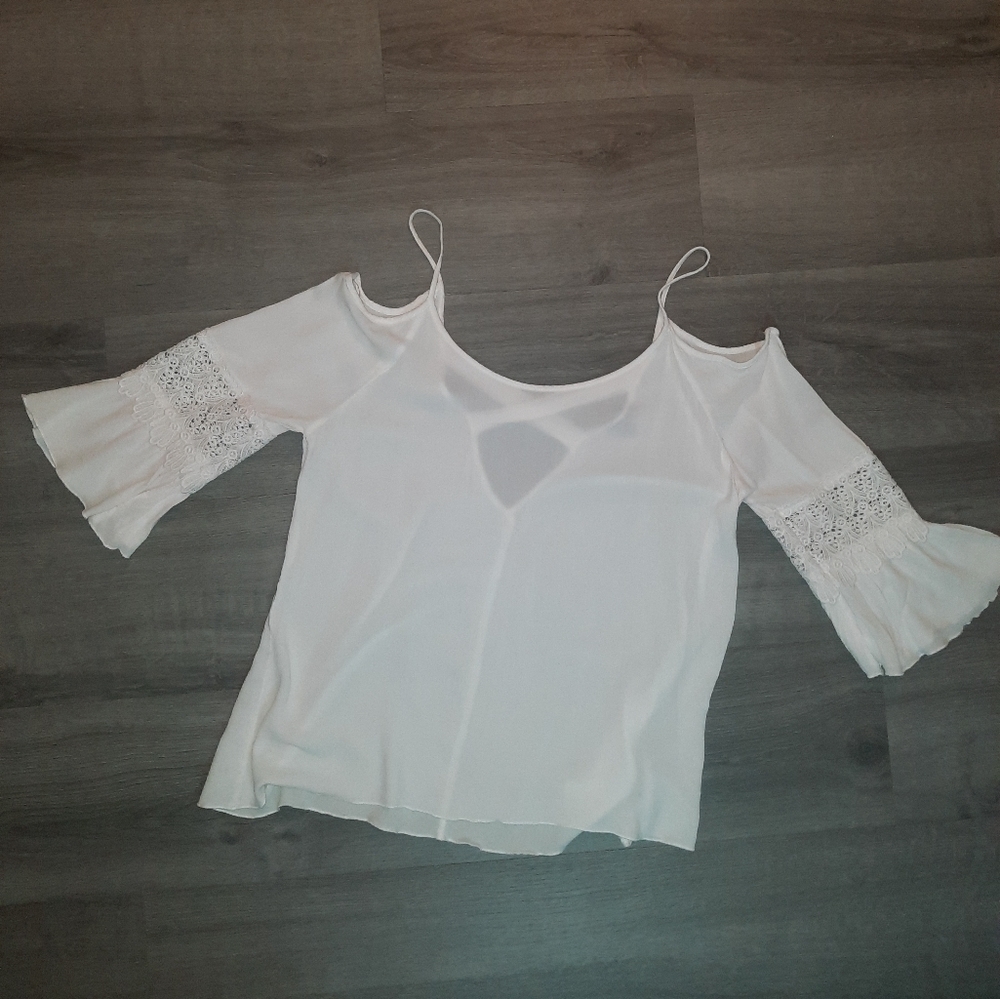Charlotte Russe Cold Shoulder Crochet Circle Flounce Sleeve Blouse